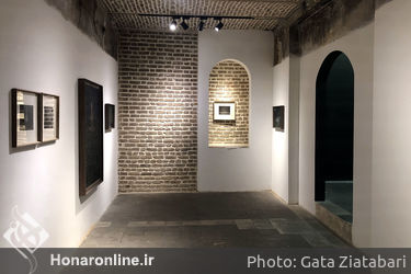 نمایشگاه آثار ژاله اکبری در گالری این‌جا