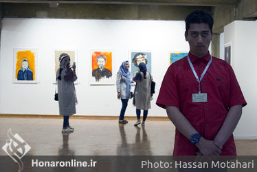 نمایشگاه آثار نقاشی هنرمندان کم توان ذهنی در  گالری اصلی فرهنگسرای نیاوران