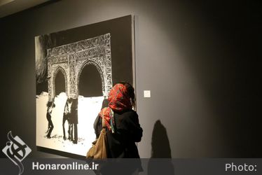 نمایشگاه آثار زاها و داوود بیات با عنوان «منظومه‌ی خسوف»  در گالری دیهیم 