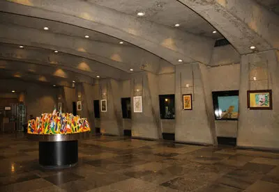 نمایشگاه "آوای رنگ‌ها" در برج آزادی