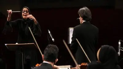 ‘Homeland’ orchestra concert, conducted by Noz’hat Amiri, held in Tehran