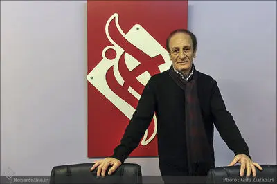 کتاب «صد سال تئاتر بیگانه در ایران» منتشر شد