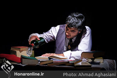 نمایش "گفتگوی شبانه" در خانه نمایش