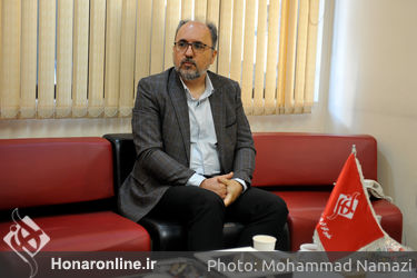 بازدید محمدحسین اسماعیلی مدیرکل دفتر برنامه ریزی و آموزش های هنری از هنرآنلاین