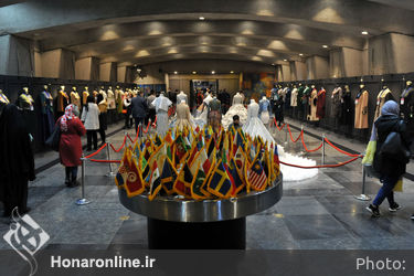 دهمین جشنواره مد و لباس فجر در برج آزادی تهران1