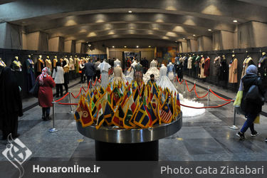 دهمین جشنواره مد و لباس فجر در برج آزادی تهران1