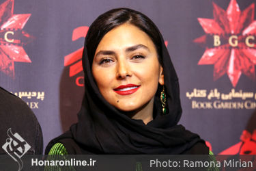 اکران مردمی فیلم "عرق سرد" در باغ کتاب