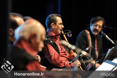 کنسرت گروه موسیقی بیدل به سرپرستی و خوانندگی حسام الدین سراج