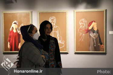 نمایشگاه نقاشی‌های آیدا رزاق‌زاده در گالری ایده