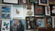نگاهی به نمایشگاه گروه نقاشان پشت شیشه در نگارخانه سعید رضاخان | وقتی بعد از ظهر گرم تابستان خنکای نسیم پاییزی داشته باشد