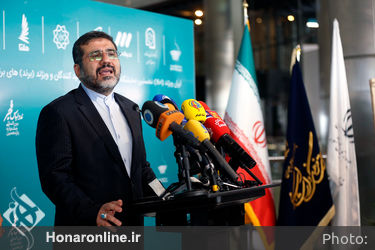 افتتاحیه یازدهمین جشنواره بین‌المللی مد و لباس فجر در برج میلاد