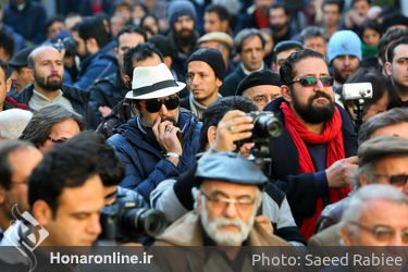 تشییع پیکر دنیا فنی زاده‎ از مقابل خانه سینما