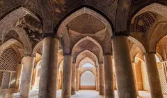 نگاهی به معماری مسجد جامع اصفهان؛ مسجدی با چهارده محراب
