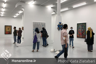 نمایشگاه آثار علی اکبر صادقی در گالری مدار موازی