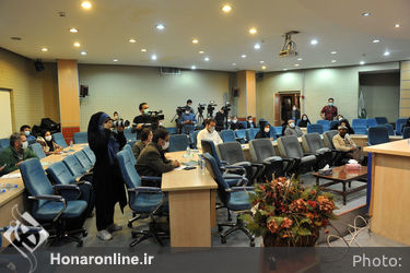نشست خبری بیستمین جشنواره نمایش‌های آیینی و سنتی در تئاتر شهر