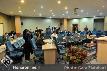 نشست خبری بیستمین جشنواره نمایش‌های آیینی و سنتی در تئاتر شهر