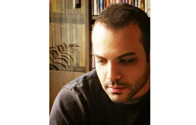 اعتماد هنرمندان بینارشته‌ای به جشنواره تجسمی فجر بیشتر شده است / نیماد آذرگان از هنر دیجیتال می‌گوید