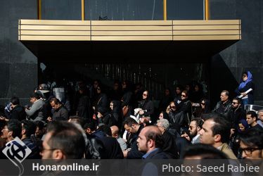 تشييع پيكر مرحوم افشين يداللهي از مقابل تالار وحدت