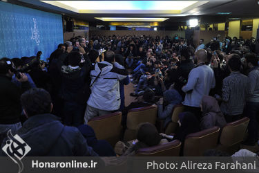 نشست‌ خبری فیلم سینمایی قاتل اهلی در روز هفتم سی و پنجمین جشنواره فیلم فجر در مرکز همایش های برج میلاد (7)