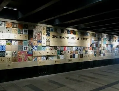 Abbas Akbari’s Ceramic Tile Adds to Monumental Mural in Poland