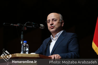 رونمایی از دومین کتاب ملی مد و لباس ایران