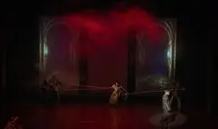 خون نگار: هنگامه‌ی موسیقی در میان سایه‌ها