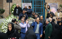 مراسم تشییع پیکر حسن حاجی نوری در خانه هنرمندان