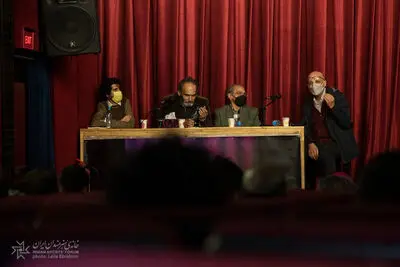 نمایش و نقد و بررسی «شبح کژدم» در خانه هنرمندان ایران
