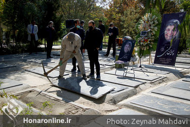 تشییع پیکر «پروین بهمنی» مادر لالایی ایران