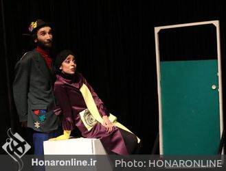 نمایش "اضافه حقوق" مجموعه تئاتر دیوار چهارم - غزاله عنایتی