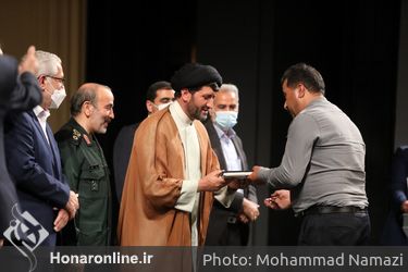 مراسم گرامیداشت شهدای کارگر و تقدیر از کارگران کشور در تالار وحدت