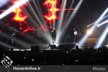 اجرای کنسرت زانیار خسروی در سالن میلاد نمایشگاه