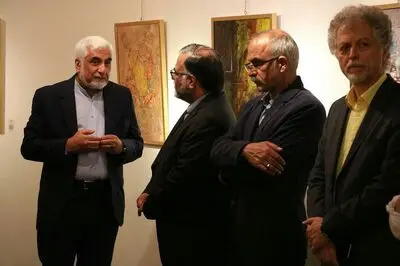 نمایشگاه "جزیره‌ای در سرزمین" من تمدید شد
