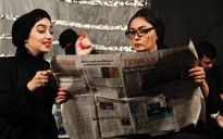 نمایش اسپانیایی (از تپش افتاده) در تماشاخانه جمشید مشایخی