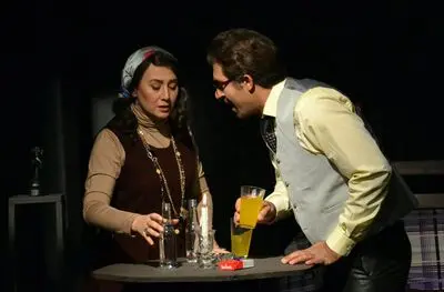 "خرده جنایت های زن و شوهری" با تبسم هاشمی به صحنه رفت