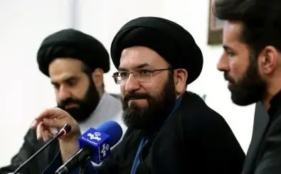 حسینی: کتابت قرآن به عنوان یک امر قدسی در دستور کار مسلمانان است / نواب: وظیفه ما در مدرسه اسلامی هنر احیای هنرهای اسلامی است / نشست خبری نخستین دوره مسابقات ملی کتابت قرآن برگزار شد