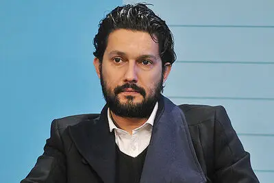  حامد بهداد درباره جنگ چه نوشت؟

