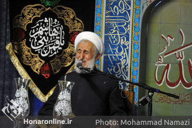 مراسم گرامى‌داشت هفتمین شب شهادت امام حسین (ع) در موسسه توسعه هنرهای معاصر (2)