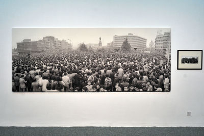 Fajr “Mirrored Reflections” showcases photos of Islamic Revolution