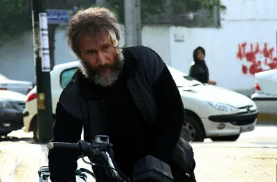 "شنل" و "بن‌بست وثوق" جایگزین دو فیلم بخش چشم‌انداز شد

