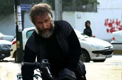 "شنل" و "بن‌بست وثوق" جایگزین دو فیلم بخش چشم‌انداز شد

