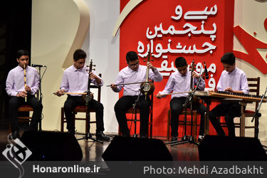 کنسرت گروه هنرستان موسیقی پسران در سی و پنجمین جشنواره موسیقی فجر 1