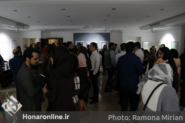 نمایشگاه نقاشی احمدرضا احمدی با عنوان "هزار اقاقیا در چشم تو هیچ بود" در گالری کاما