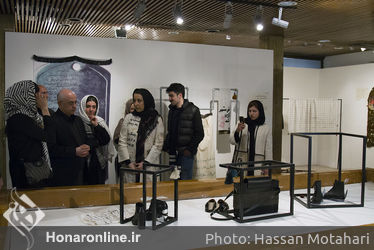 افتتاح دومین نمایشگاه لباسِ دفاع مقدس در فرهنگسراى نیاوران
