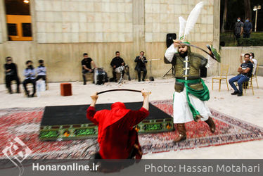 مجلس "حضرت مسلم(ع)" در اولین شب تعزیه خوانی در فرهنگسرای نیاوران