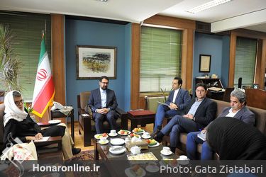 دیدار معاون امور هنری وزارت فرهنگ و ارشاد با مدیر شهرک بین‌المللی هنرهای پاریس