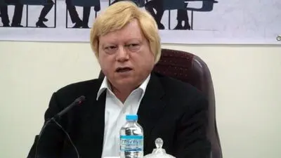 مهم‌ترین زیرساخت در عرصه فرهنگ و هنر امنیت داشتن هنرمندان است