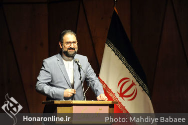 رونمایی از مجموعه آثار هنری رضوی در تالار رودکی