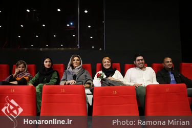 اکران مردمی فیلم "عرق سرد" در باغ کتاب