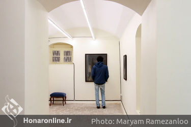 نمایشگاه نقاشی اکرم محمودی در گالری این‌جا
